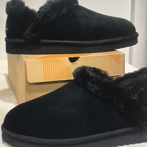 Koolaburra by UGG women’s advay slip-on cozy flats black